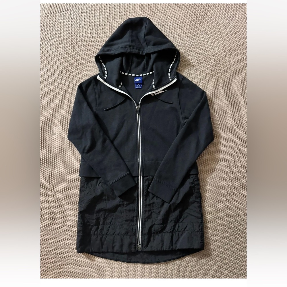 Nike Women’s Hoodie Black Sweatshirt Full‎ Zip Pockets